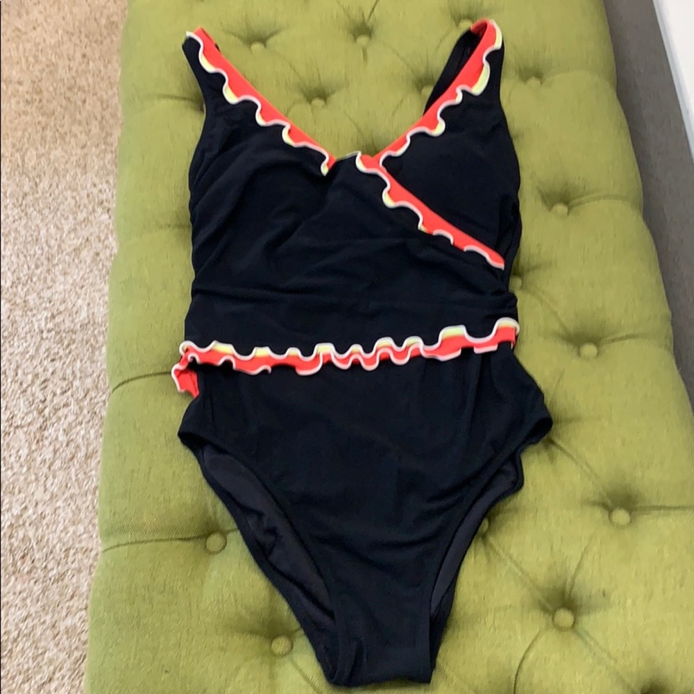 Profile by Gottex swimsuit never worn